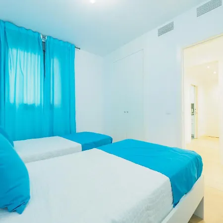 Cubo's Sea View Pacifico Street & Free Parking Apartment